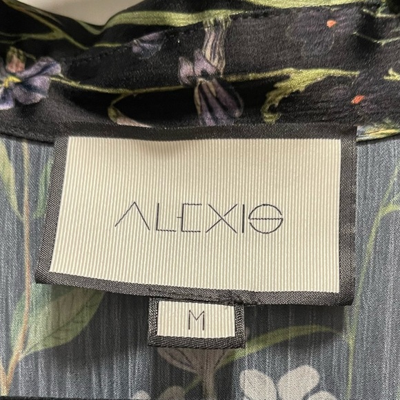 ALEXIS Floral Dress - Picture 5 of 6